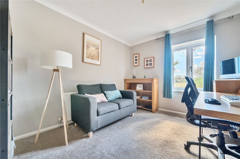 Farnham Road, Sleaford, Hampshire, GU35