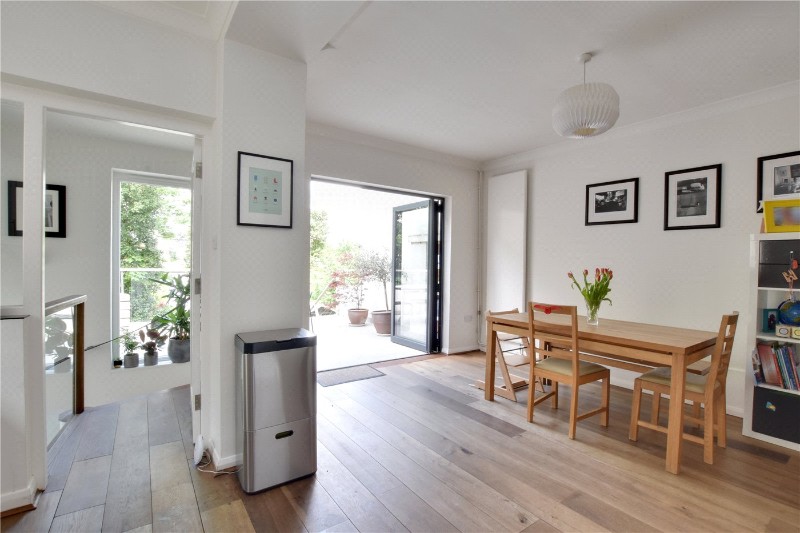 Dinsdale Road, Blackheath, SE3