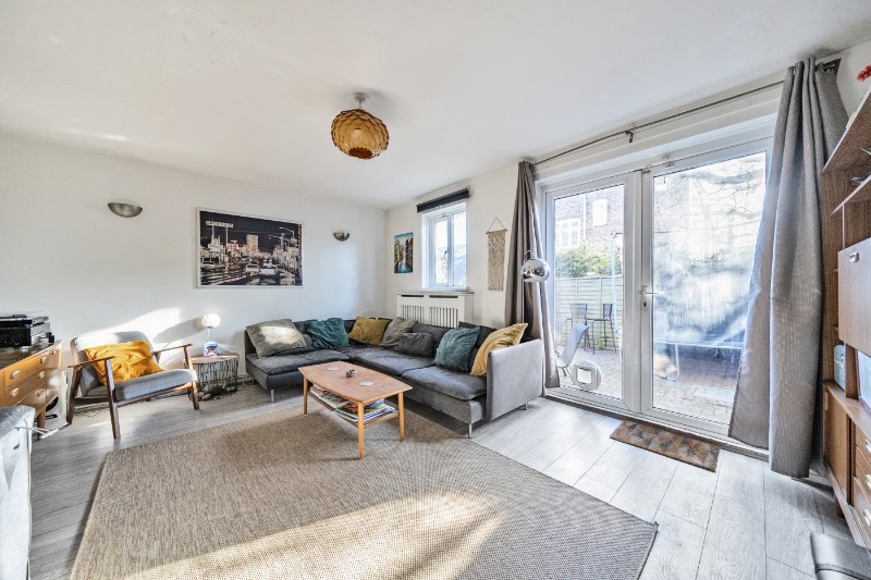 Round Hill, London, SE26