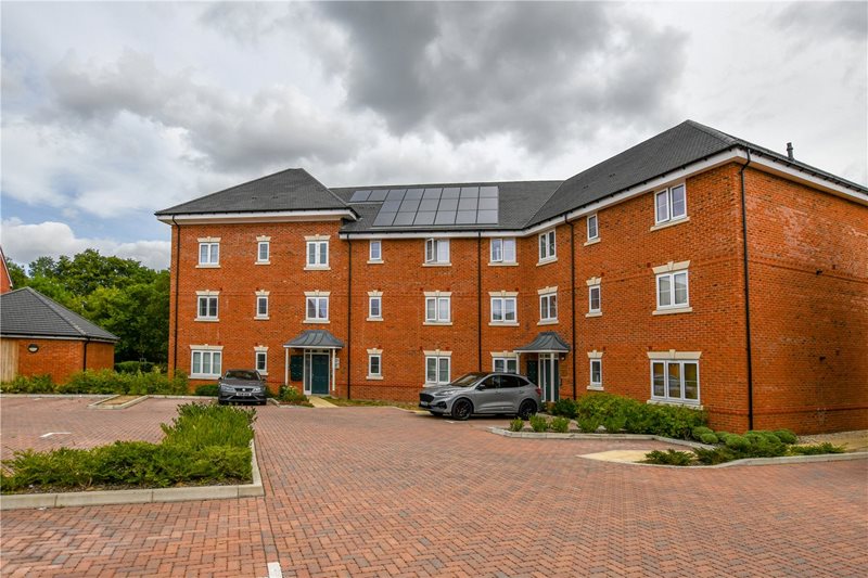 Threshing House, Harvest Path, Arborfield, Wokingham, RG40