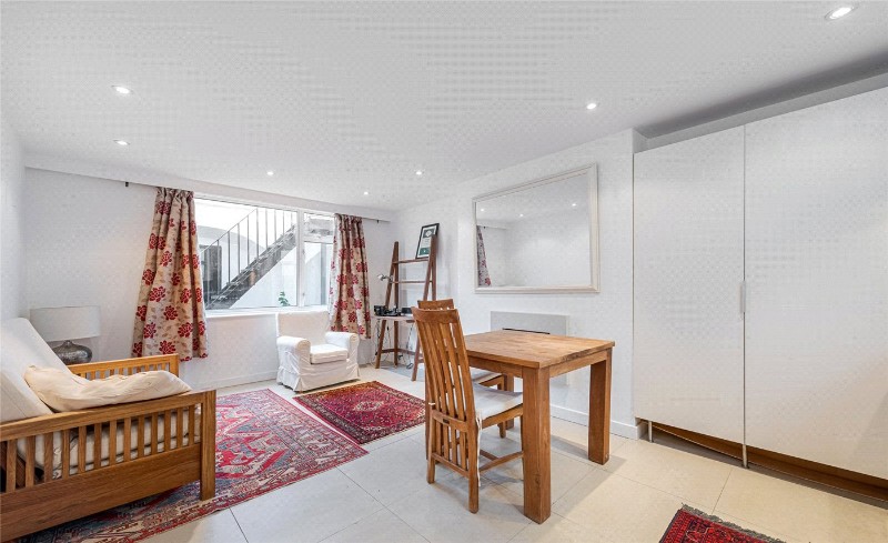 Aylesford Street, London, SW1V