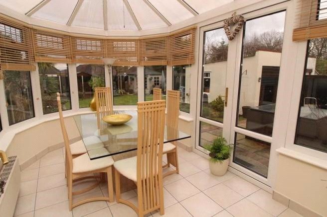 Woodside, Leigh-on-Sea, SS9