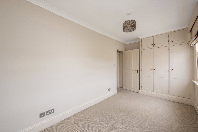 Ordnance Mews, London, NW8