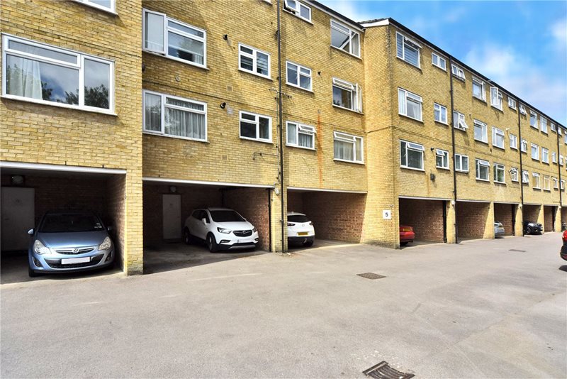 Woodmansterne Lane, Banstead, Surrey, SM7