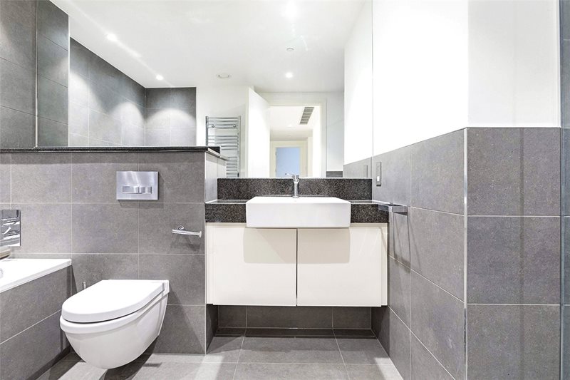 Kingsway, London, WC2B