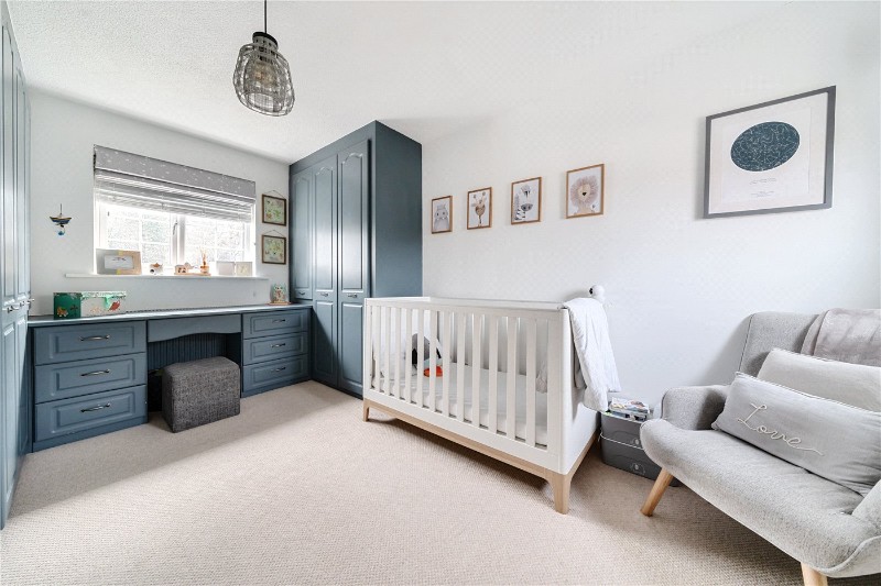 Arthur Close, Bagshot, GU19