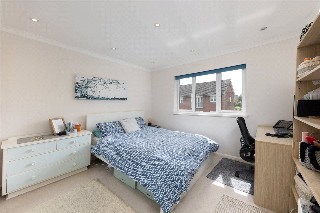 Crowthorne Close, London, SW18