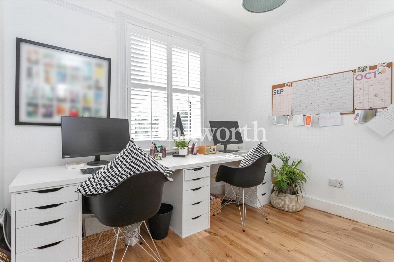 Fox Lane, London, N13
