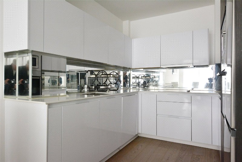 Granite Apartments, 30 River Gardens Walk, London, SE10