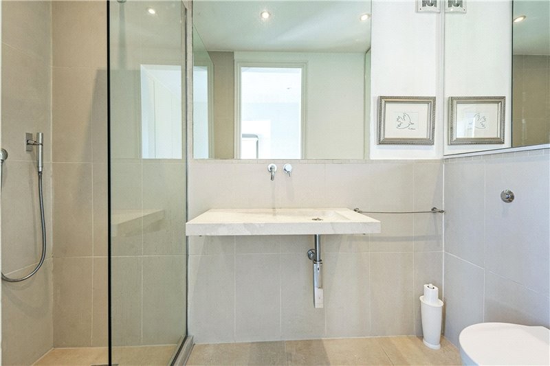 Ferry Road, Barnes, London, SW13