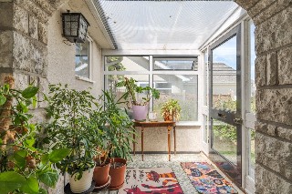 Violet Farm Close, Corfe Mullen, Wimborne, Dorset, BH21