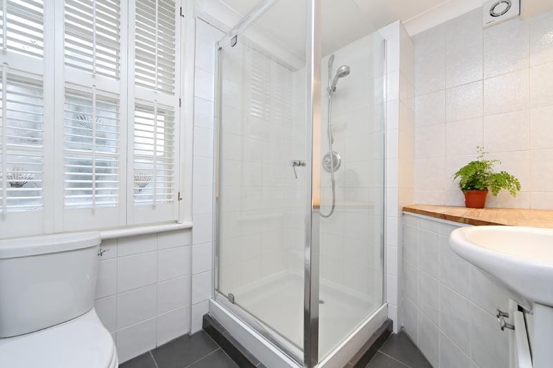 Linden Gardens, Chiswick, W4