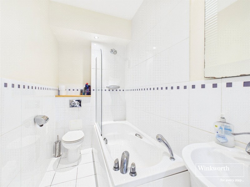 Il-Libro Court, Kings Road, Reading, Berkshire, RG1