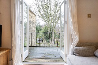 Larkhall Rise, Clapham, London, SW4