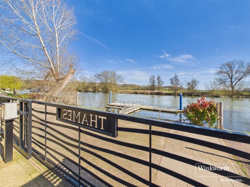 River Gardens, Purley on Thames, Reading, Berkshire, RG8