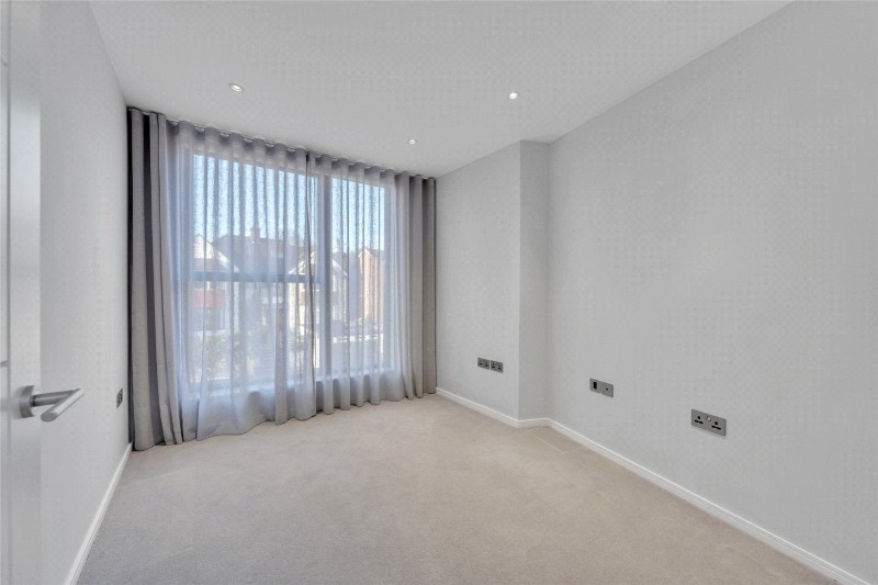 The Vale, London, NW11