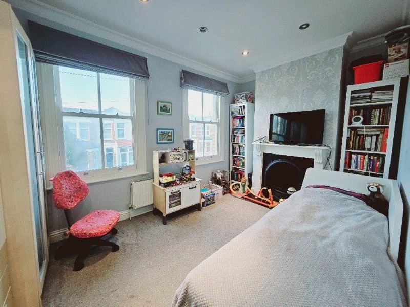 Birkbeck Road, London, N12