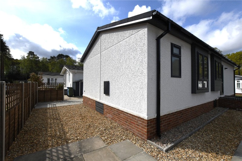 Pinewood Caravan Park, Wokingham, Berkshire, RG40