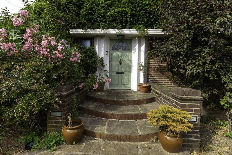 Dallas Road, London, United Kingdom, W5