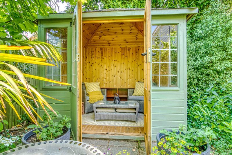 Delhi Close, Lower Parkstone, Poole, BH14