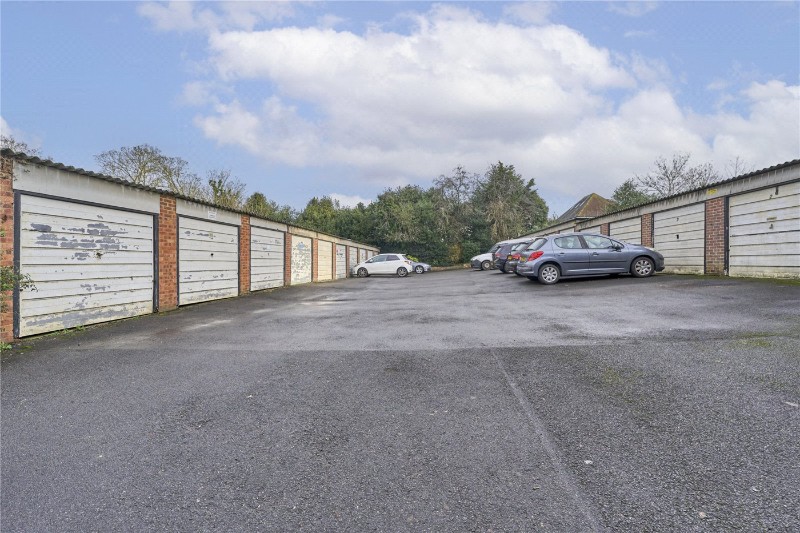 Arlington Lodge, Monument Hill, Weybridge, Surrey, KT13