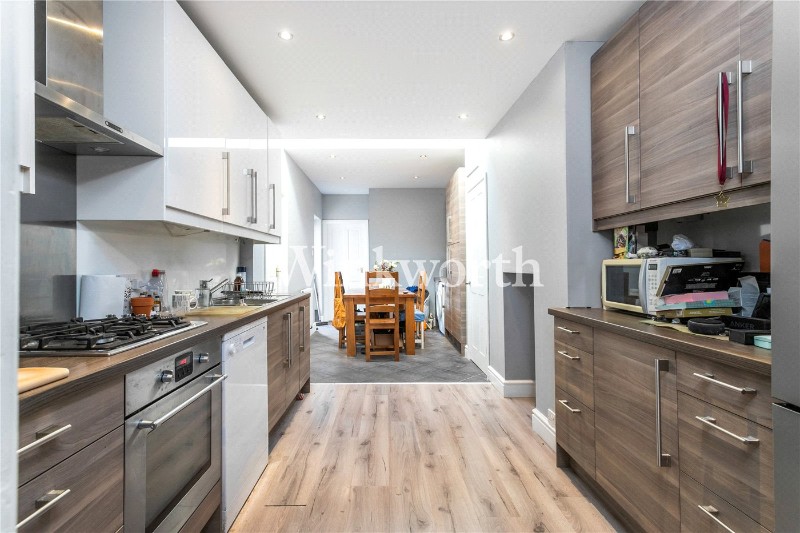 Park Avenue, London, N13