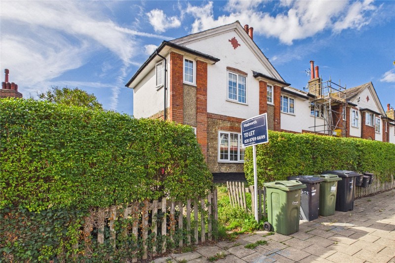 Cricklade Avenue, London, SW2