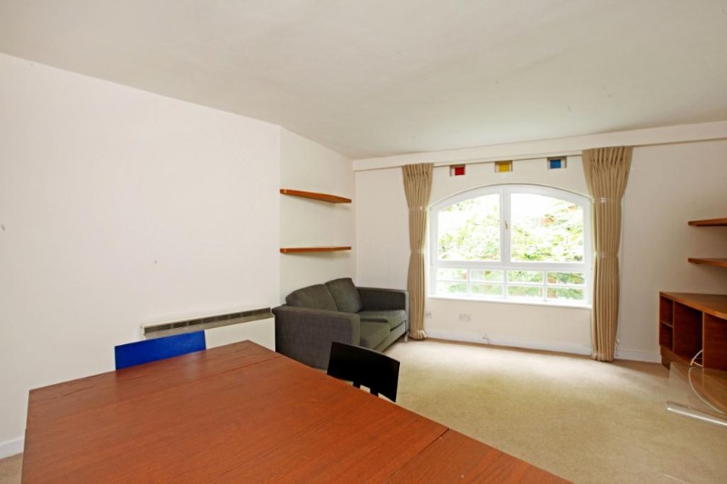 Rosebery Avenue, Clerkenwell, London, EC1R