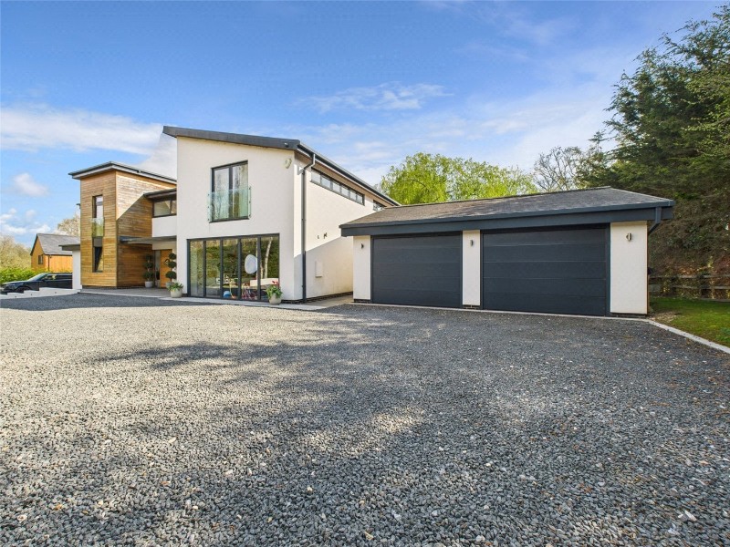 Ashford Hill Road, Headley, Thatcham, Hampshire, RG19