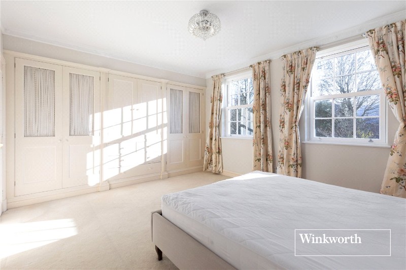 Charnwood Place, Whetstone, London, N20