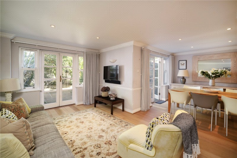 British Grove, London, W4