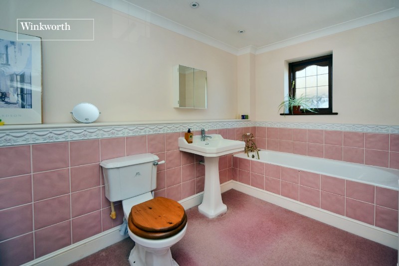 Warren Avenue, Cheam, Sutton, SM2