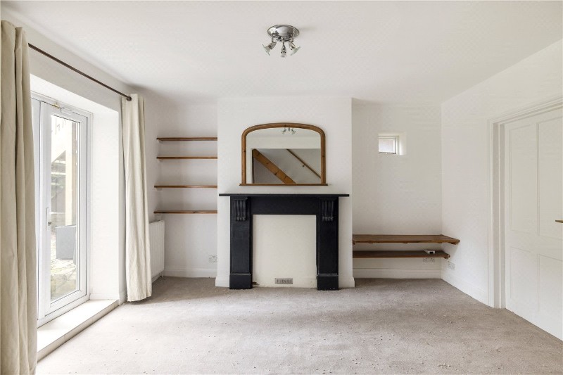 Chaucer Road, London, SE24