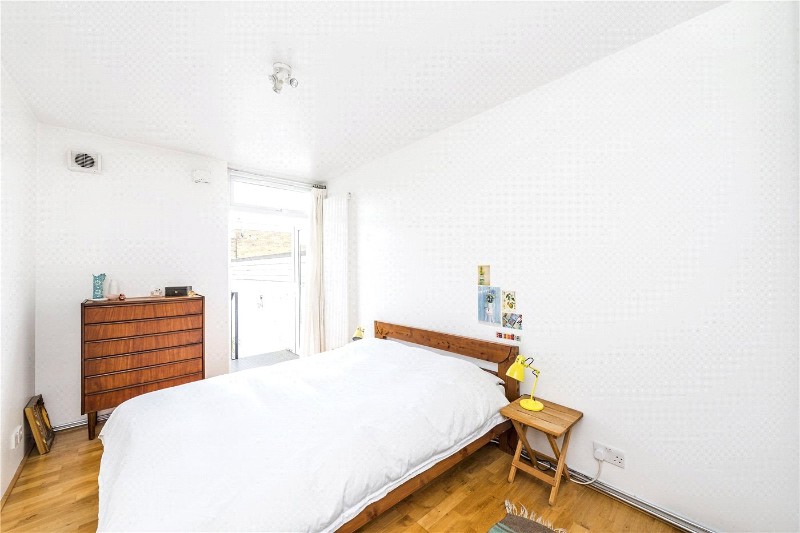 Cherry Laurel Walk, London, SW2