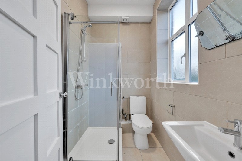 Golders Green Road, London, NW11