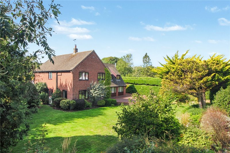 Ferry Road, Surlingham, Norwich, Norfolk, NR14