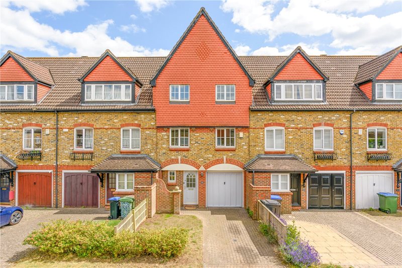 Virginia Place, Cobham, Surrey, KT11