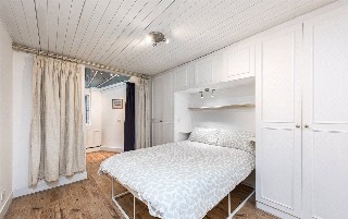 Warwick Way, London, SW1V