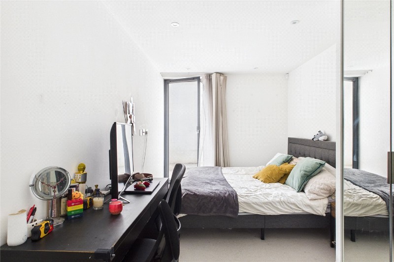 Kings Avenue, London, SW4