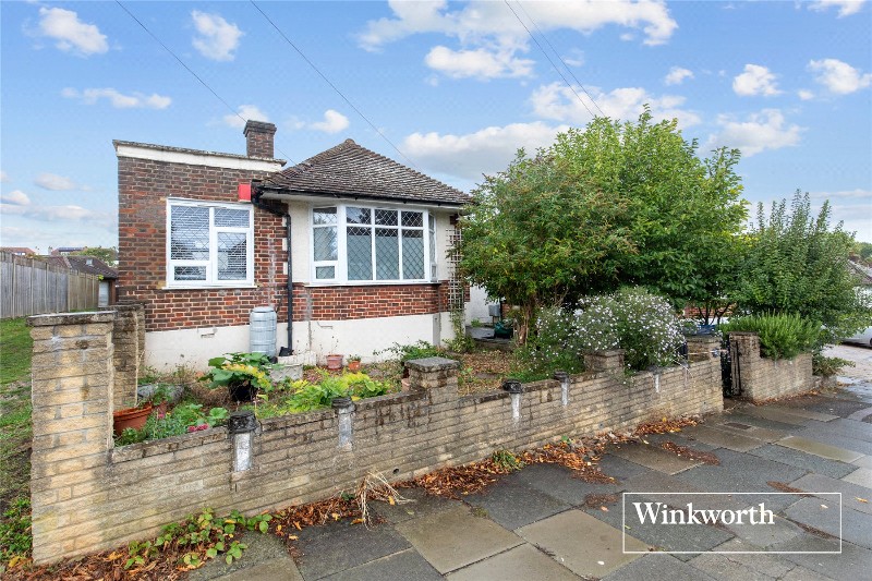Woodfall Avenue, High Barnet, EN5
