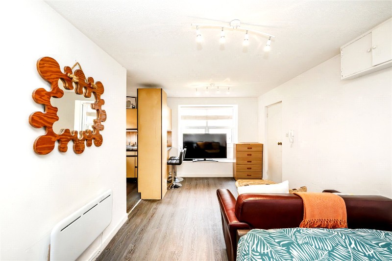 Bramley Road, London, W10