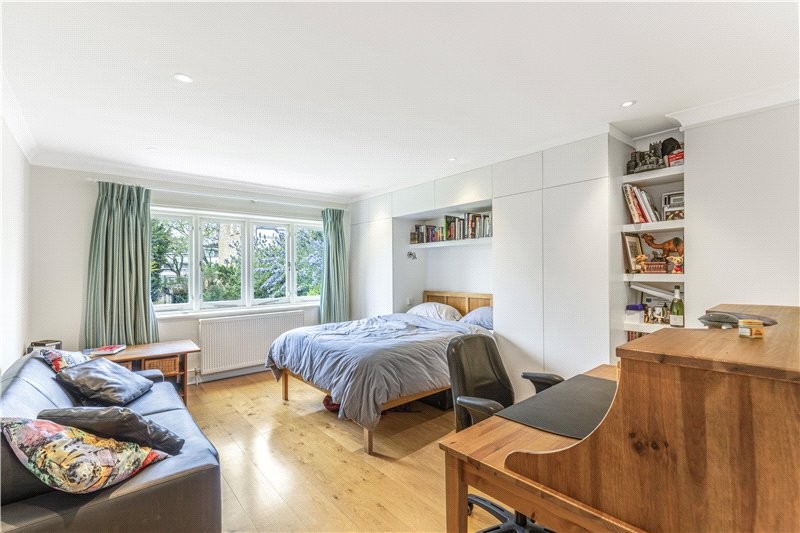 Castelnau, Barnes, London, SW13