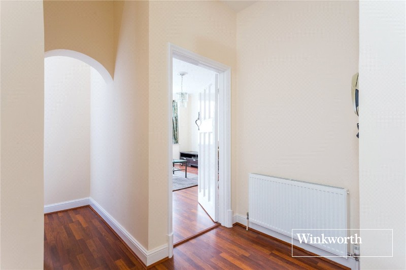 Hendon Lane, Finchley, London, N3