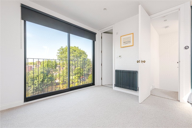 Kings Road, London, NW10