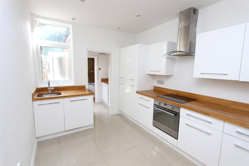 Oakleigh Park Drive, Leigh-on-Sea, Essex, SS9