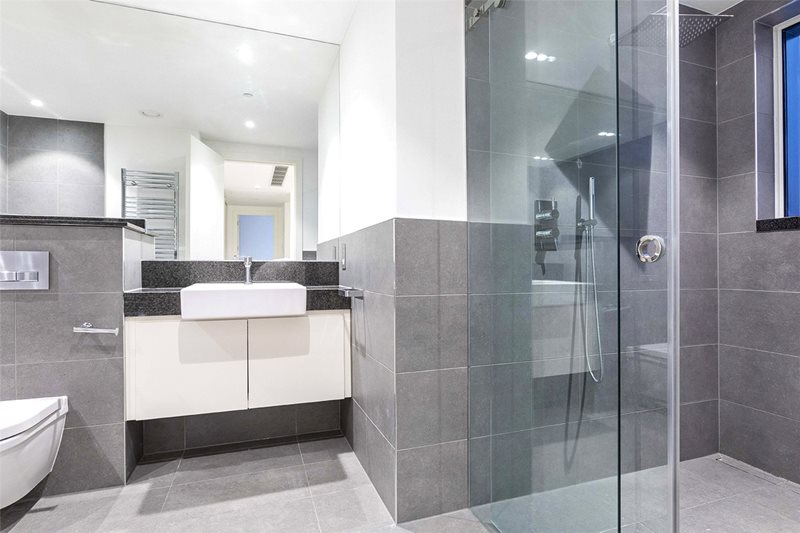 Kingsway, London, WC2B