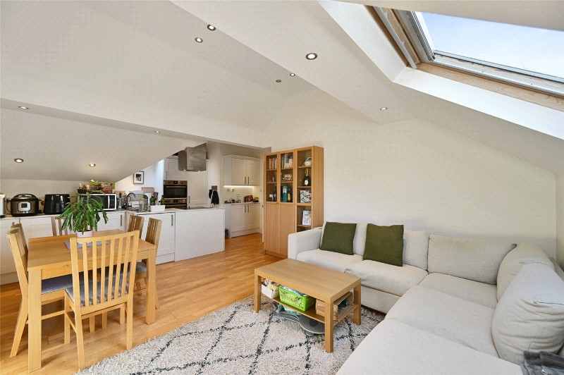 Woodfield Road, London, W5