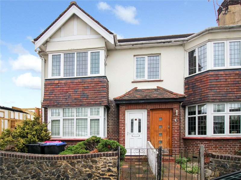 Highcliff Drive, Leigh-on-Sea, Essex, SS9