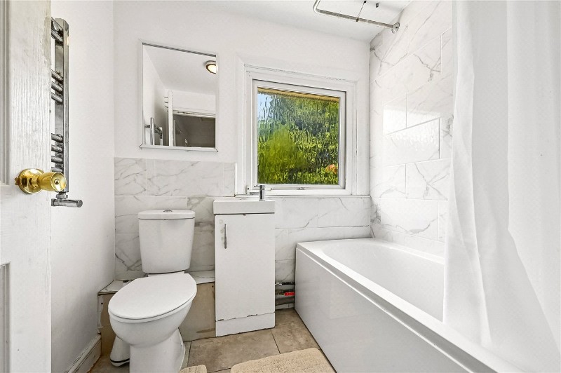 Mead Way, Bromley, BR2
