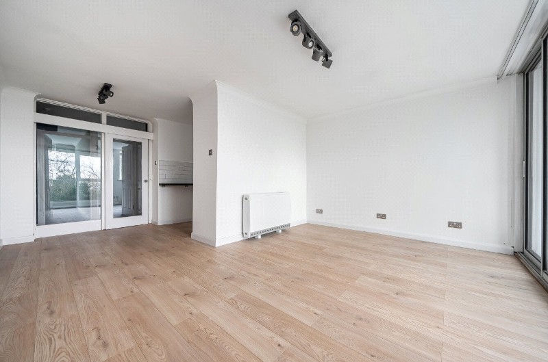 Averil Grove, London, SW16